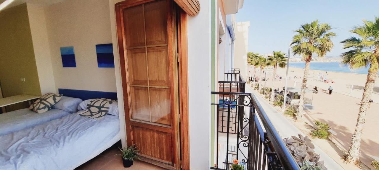 Apartament Ar2a, Primera Linea Arsenal 22